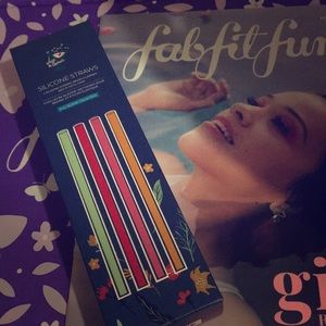 FabFitFun Silicon Straws Brand New